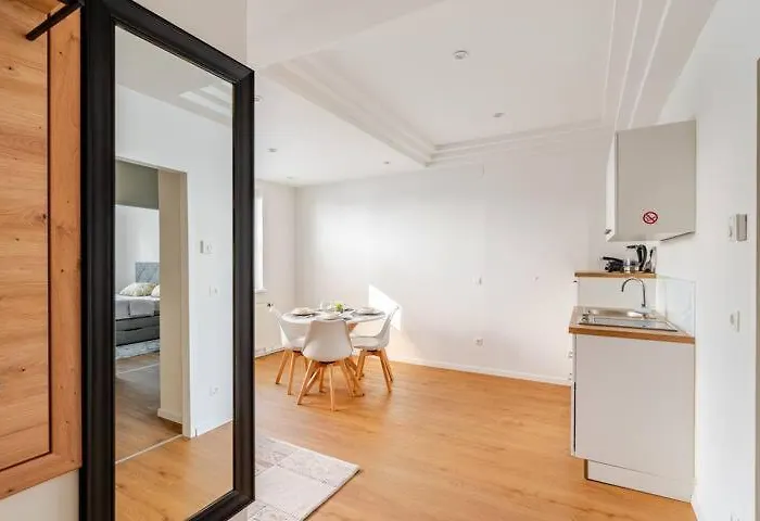 Apartman Modernes 18 , 3 Min Zur U6, Privater Eingang & Ruhe *