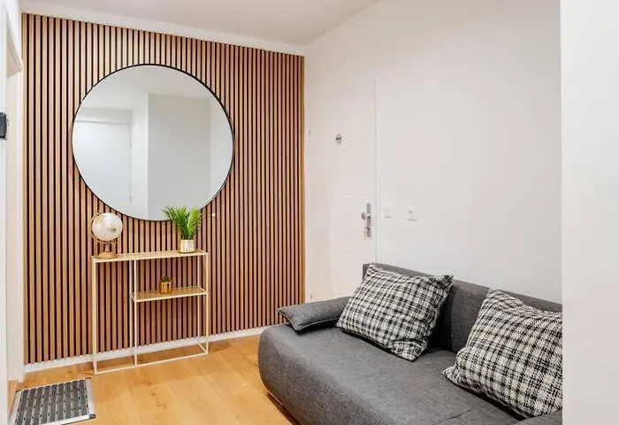 Apartment Modernes 18 , 3 Min Zur U6, Privater Eingang & Ruhe Vienna